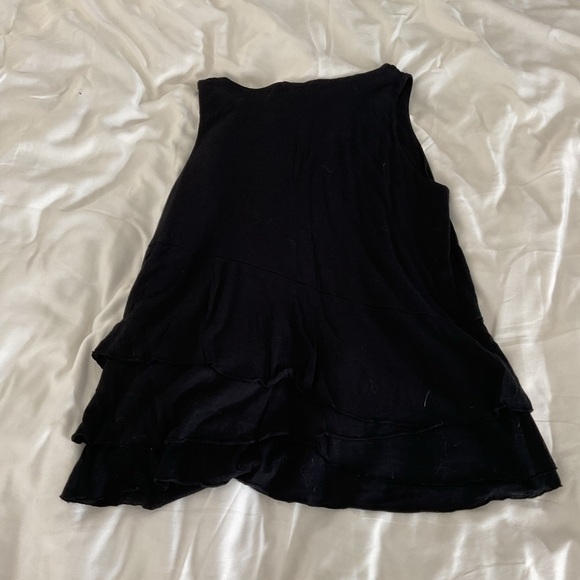 Mododoc Wome’s Black Tiered Ruffled Black Blouse Size M - Picture 2 of 3